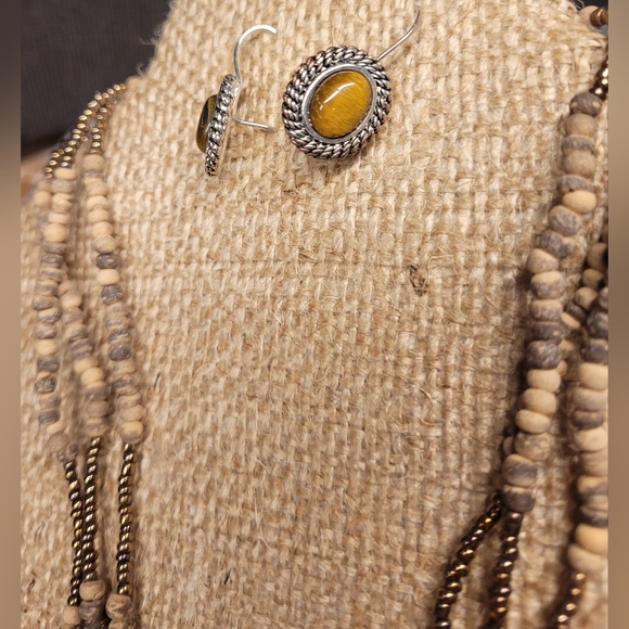 Tigers eye vintage avon earrings and necklace set - Picture 3 of 7